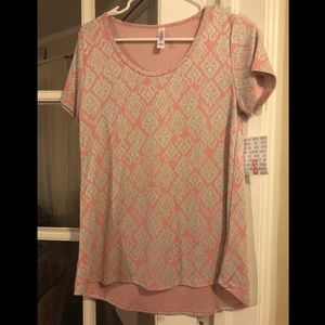 Lularoe Classic Tee
